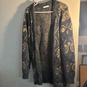 Suzy Shier Gray and Gold Floral Cardigan